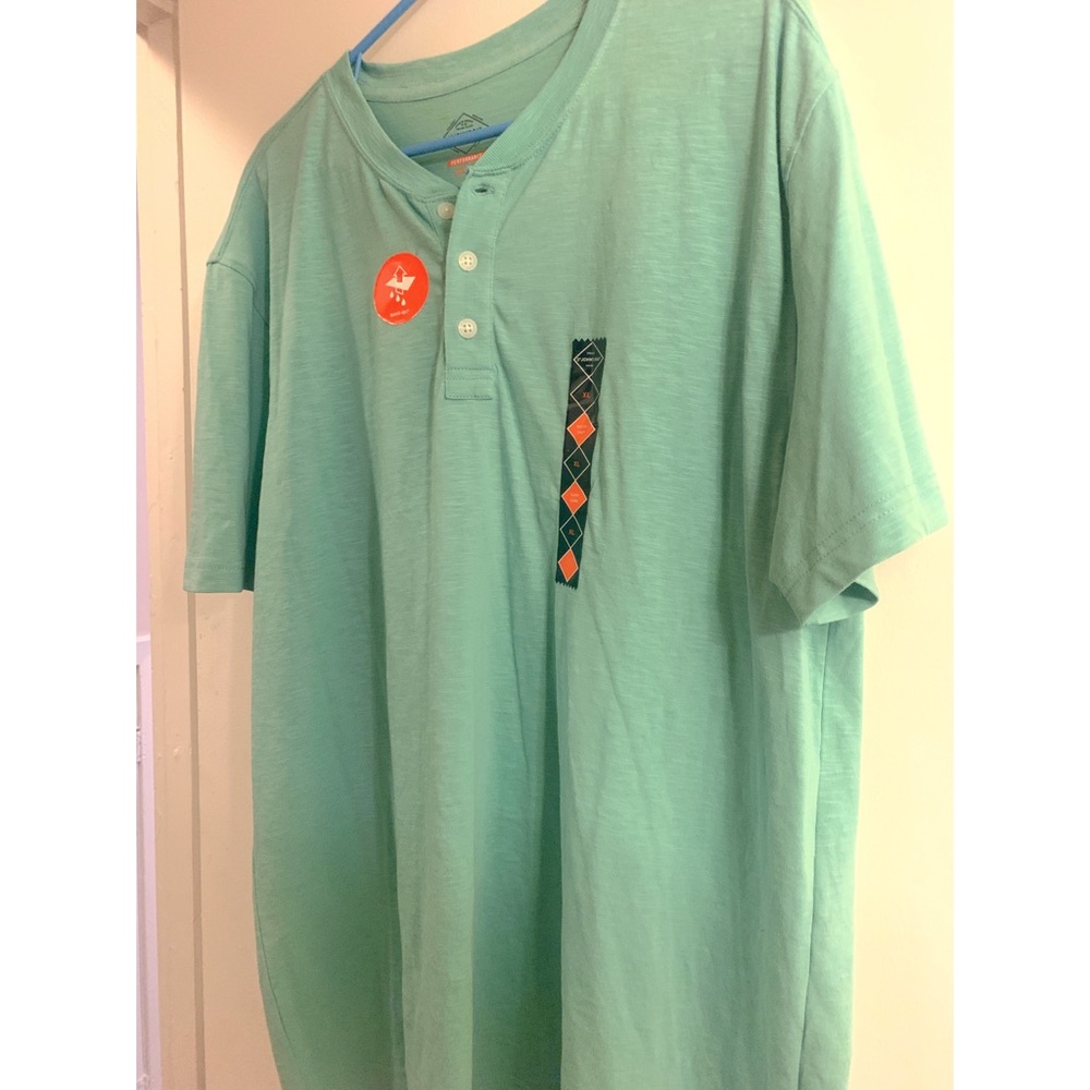 Men’s St. John’s Bay T-shirt - NWT